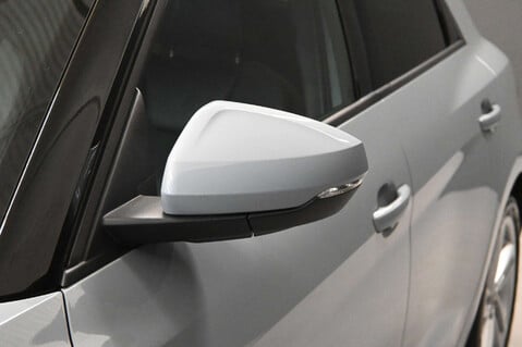 Audi A1 1.0 A1 Sportback 30 TFSI S Line Semi-Auto 5dr 6