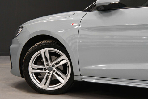 Audi A1 1.0 A1 Sportback 30 TFSI S Line Semi-Auto 5dr 18
