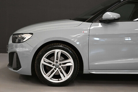 Audi A1 1.0 A1 Sportback 30 TFSI S Line Semi-Auto 5dr 22