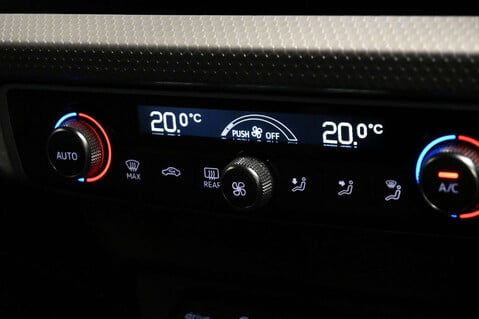 Audi A1 1.0 A1 Sportback 30 TFSI S Line Semi-Auto 5dr 35