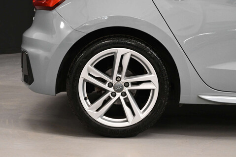 Audi A1 1.0 A1 Sportback 30 TFSI S Line Semi-Auto 5dr 44