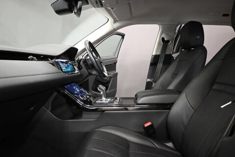 Land Rover Range Rover Evoque 2.0 Range Rover Evoque R-Dynamic SE D Auto 4WD 5dr 23