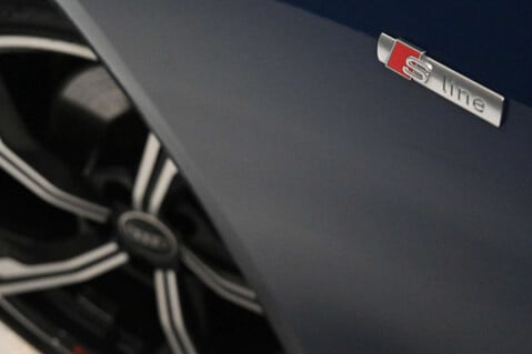 Audi A4 2.0 A4 Black Edition 40 TFSI MHEV Semi-Auto 5dr 5