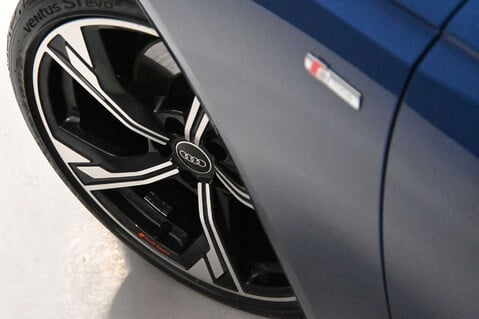 Audi A4 2.0 A4 Black Edition 40 TFSI MHEV Semi-Auto 5dr 17