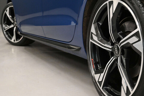 Audi A4 2.0 A4 Black Edition 40 TFSI MHEV Semi-Auto 5dr 19