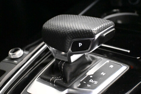 Audi A4 2.0 A4 Black Edition 40 TFSI MHEV Semi-Auto 5dr 32