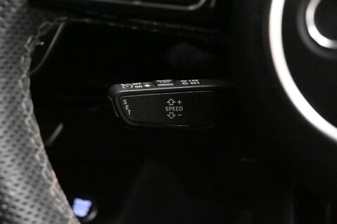 Audi A4 2.0 A4 Black Edition 40 TFSI MHEV Semi-Auto 5dr 38