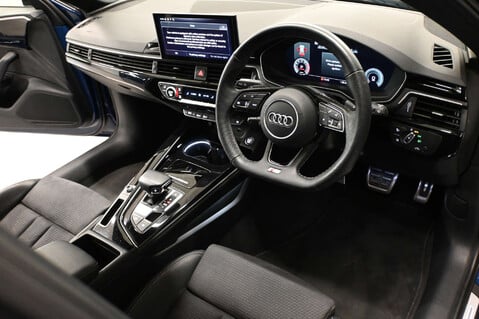 Audi A4 2.0 A4 Black Edition 40 TFSI MHEV Semi-Auto 5dr 11