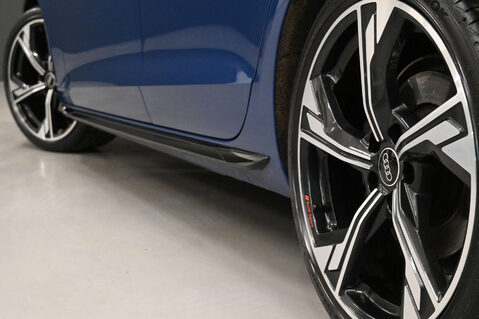 Audi A4 2.0 A4 Black Edition 40 TFSI MHEV Semi-Auto 5dr 19