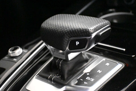 Audi A4 2.0 A4 Black Edition 40 TFSI MHEV Semi-Auto 5dr 32