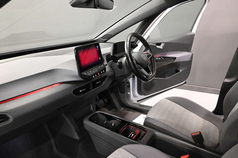 Volkswagen Id.3 Pro Performance 58kWh Life Hatchback 5dr Electric Auto (204 ps) 24