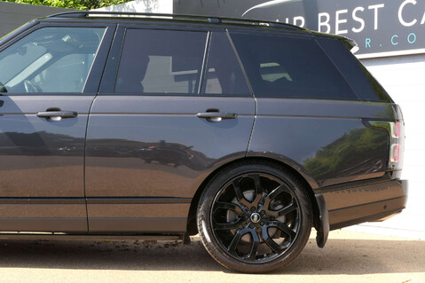 Land Rover Range Rover 3.0 Range Rover Vogue D MHEV Auto 4WD 5dr 11