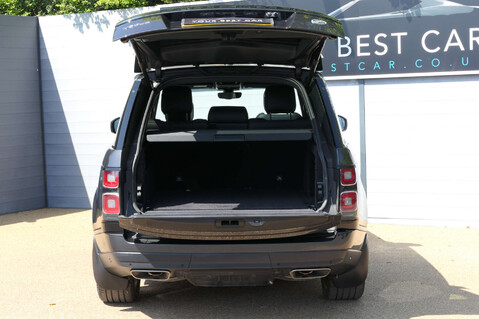 Land Rover Range Rover 3.0 Range Rover Vogue D MHEV Auto 4WD 5dr 17