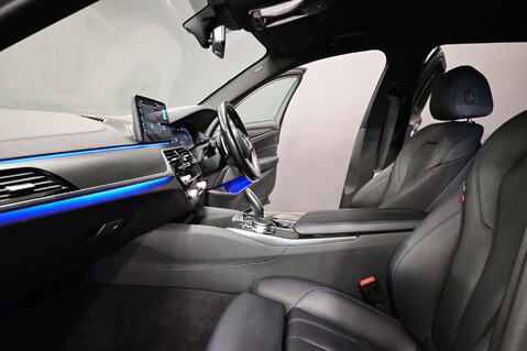 BMW 5 Series 2.0 520d M Sport MHEV Auto 5dr 9
