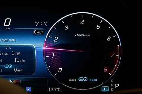 Mercedes-Benz C Class 1.5 C 200 AMG Line Premium MHEV Auto 5dr 32