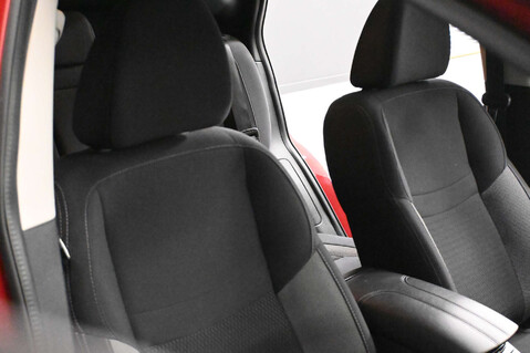 Nissan Qashqai 1.3 Qashqai Acenta Premium DiG-T Semi-Auto 5dr 33