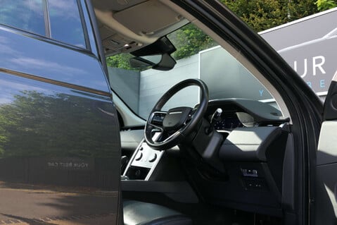 Land Rover Discovery Sport 2.0 Discovery Sport SE MHEV Auto 4WD 5dr 4