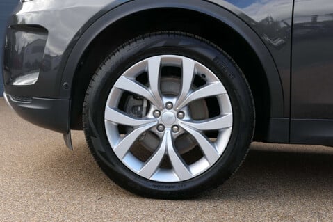 Land Rover Discovery Sport 2.0 Discovery Sport SE MHEV Auto 4WD 5dr 10
