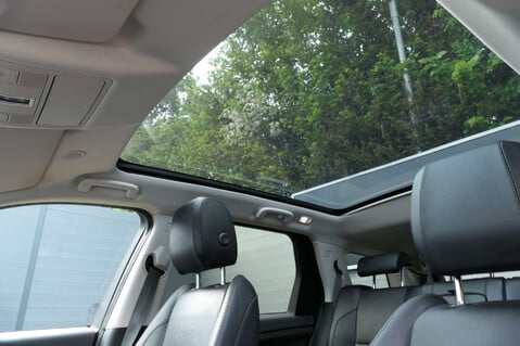 Land Rover Discovery Sport 2.0 Discovery Sport SE MHEV Auto 4WD 5dr 20