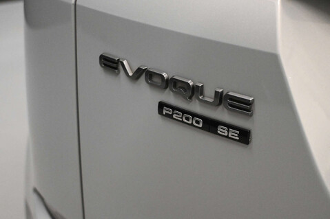 Land Rover Range Rover Evoque 2.0 Range Rover Evoque R-Dynamic SE Auto 4WD 5dr 43