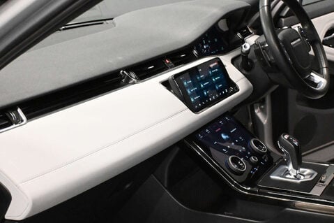 Land Rover Range Rover Evoque 2.0 Range Rover Evoque R-Dynamic SE Auto 4WD 5dr 26
