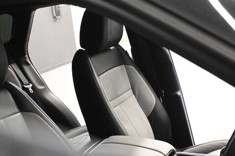 Land Rover Range Rover Evoque 2.0 Range Rover Evoque R-Dynamic SE Auto 4WD 5dr 34