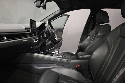 Audi A4 2.0 A4 Vorsprung 40 TDI MHEV Q Semi-Auto 4WD 5dr 32