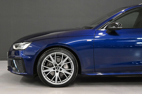 Audi A4 2.0 A4 Vorsprung 40 TDI MHEV Q Semi-Auto 4WD 5dr 17