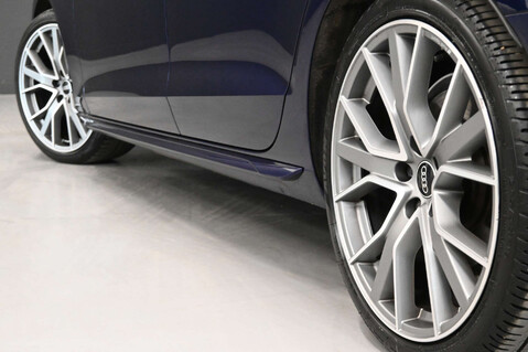 Audi A4 2.0 A4 Vorsprung 40 TDI MHEV Q Semi-Auto 4WD 5dr 21