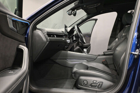 Audi A4 2.0 A4 Vorsprung 40 TDI MHEV Q Semi-Auto 4WD 5dr 26
