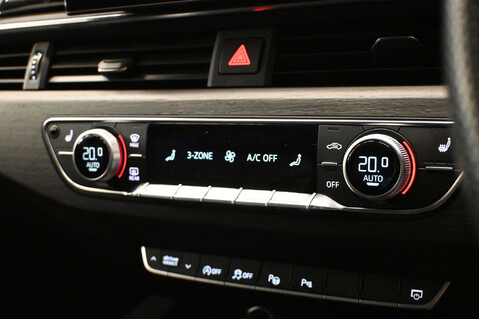 Audi A4 2.0 A4 Vorsprung 40 TDI MHEV Q Semi-Auto 4WD 5dr 34