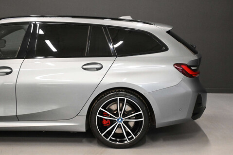 BMW 3 Series 2.0 330e 12kWh M Sport Touring 5dr Petrol Plug-in Hybrid Auto Euro 6 (s/s) 18