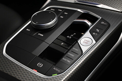 BMW 3 Series 2.0 330e 12kWh M Sport Touring 5dr Petrol Plug-in Hybrid Auto Euro 6 (s/s) 23