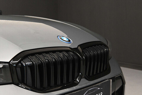 BMW 3 Series 2.0 330e 12kWh M Sport Touring 5dr Petrol Plug-in Hybrid Auto Euro 6 (s/s) 32