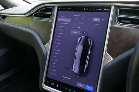 Tesla Model S ModeL S 75D 4WD 5dr 29