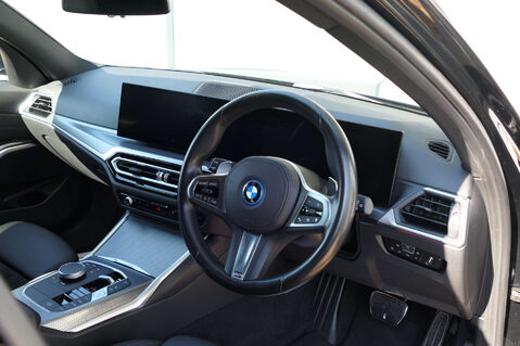 BMW 3 Series M SPORT AUTO 4