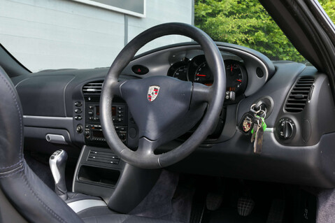 Porsche Boxster 2.7 Boxster 2dr 18