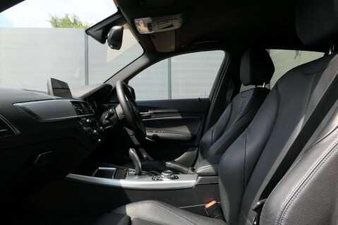 BMW 1 Series 1.5 118i M Sport Shadow Edition Auto 5dr 37