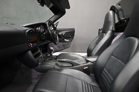 Porsche Boxster 3.2 Boxster S 2dr 37