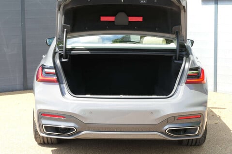 BMW 7 Series 3.0 730d M Sport MHEV Auto 4dr 16