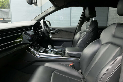 Audi Q7 3.0 Q7 Black Edition 45 TDI MHEV Quattro Auto 4WD 5dr 35