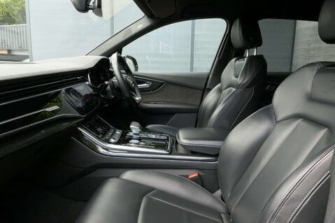 Audi Q7 3.0 Q7 Black Edition 45 TDI MHEV Quattro Auto 4WD 5dr 35