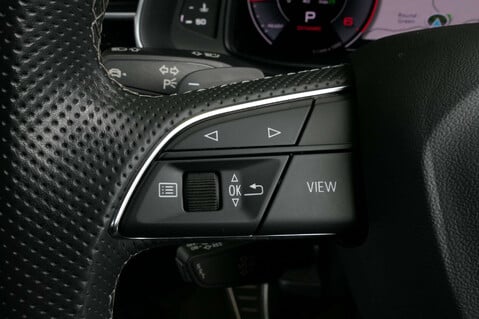 Audi Q7 3.0 Q7 Black Edition 45 TDI MHEV Quattro Auto 4WD 5dr 44