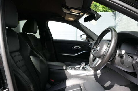 BMW 3 Series 2.0 318d M Sport MHEV Auto 4dr 17