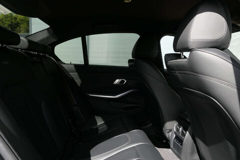 BMW 3 Series 2.0 318d M Sport MHEV Auto 4dr 36