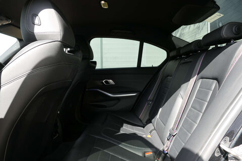 BMW 3 Series 2.0 318d M Sport MHEV Auto 4dr 39