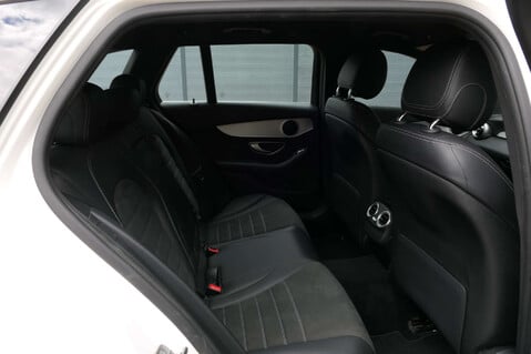Mercedes-Benz C Class 1.5 C 200 AMG Line Premium Auto 5dr 29