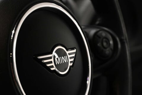 Mini Clubman 1.5 Clubman Cooper Classic 6dr 37