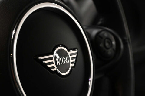 Mini Clubman 1.5 Clubman Cooper Classic 6dr 37