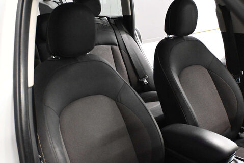 Mini Clubman 1.5 Clubman Cooper Classic 6dr 29